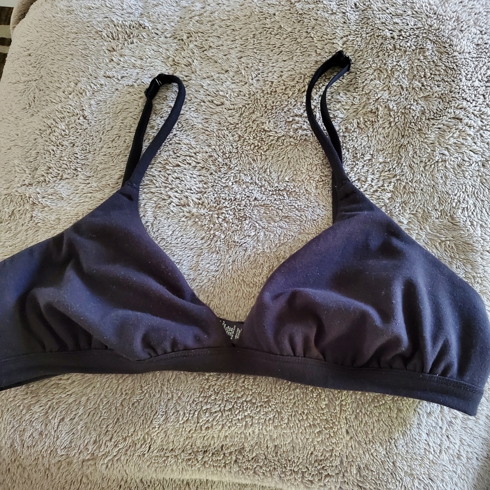 SKIMS everybody crossover black bra